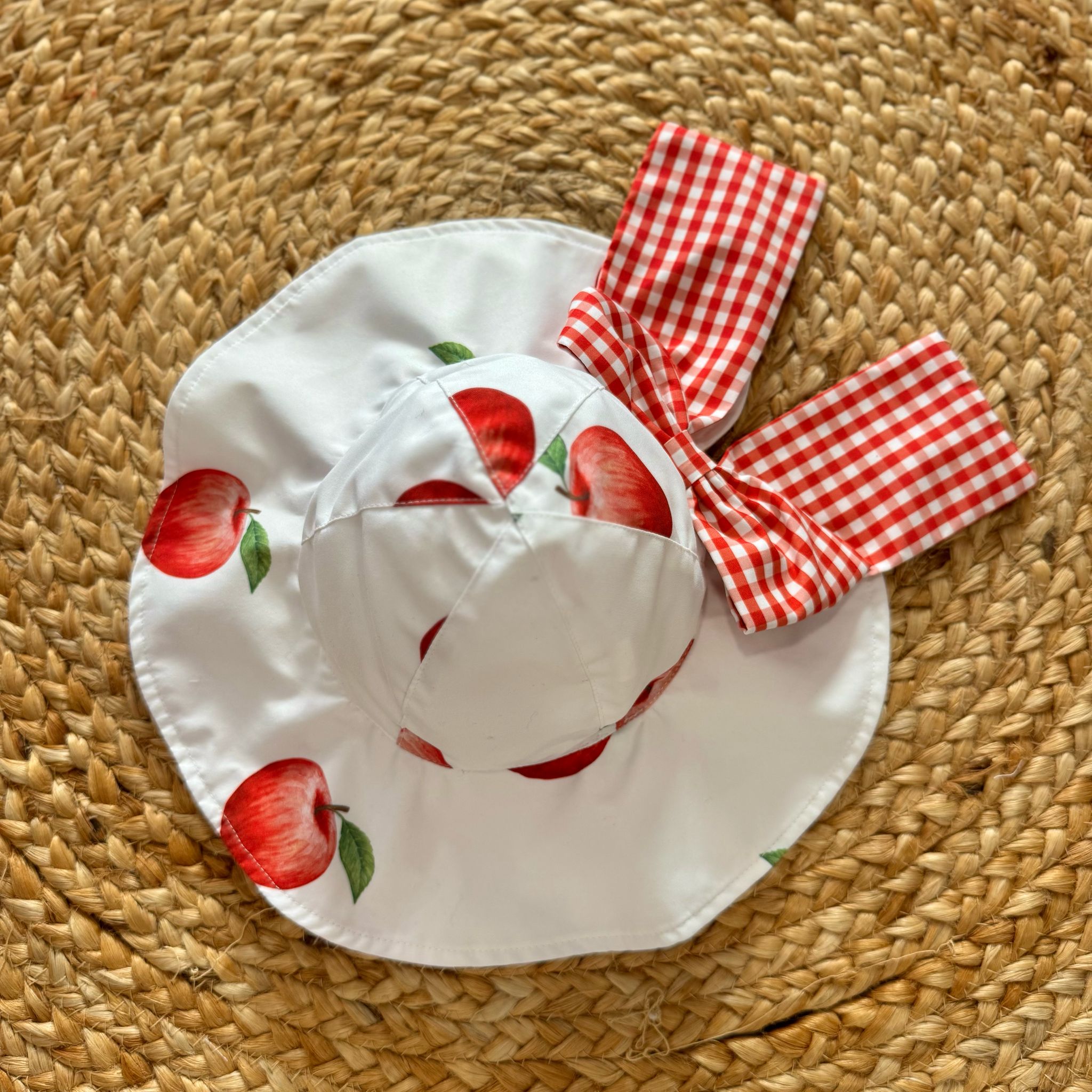Meia Pata Cappellino mare Apples