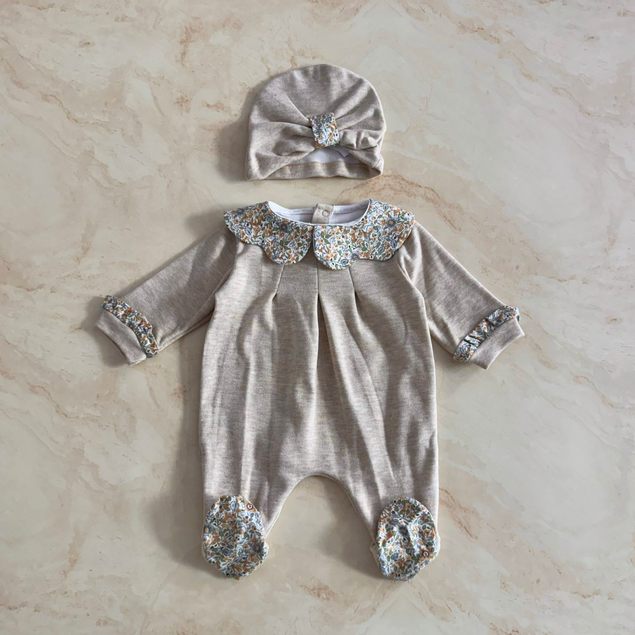 BabyVip Tutina e cappellino Floreale
