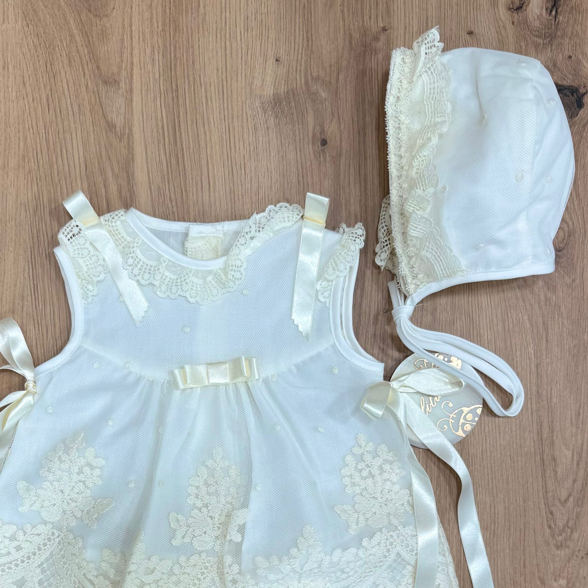 Lilus Abito battesimale con coulotte e cuffia - Anima Kids