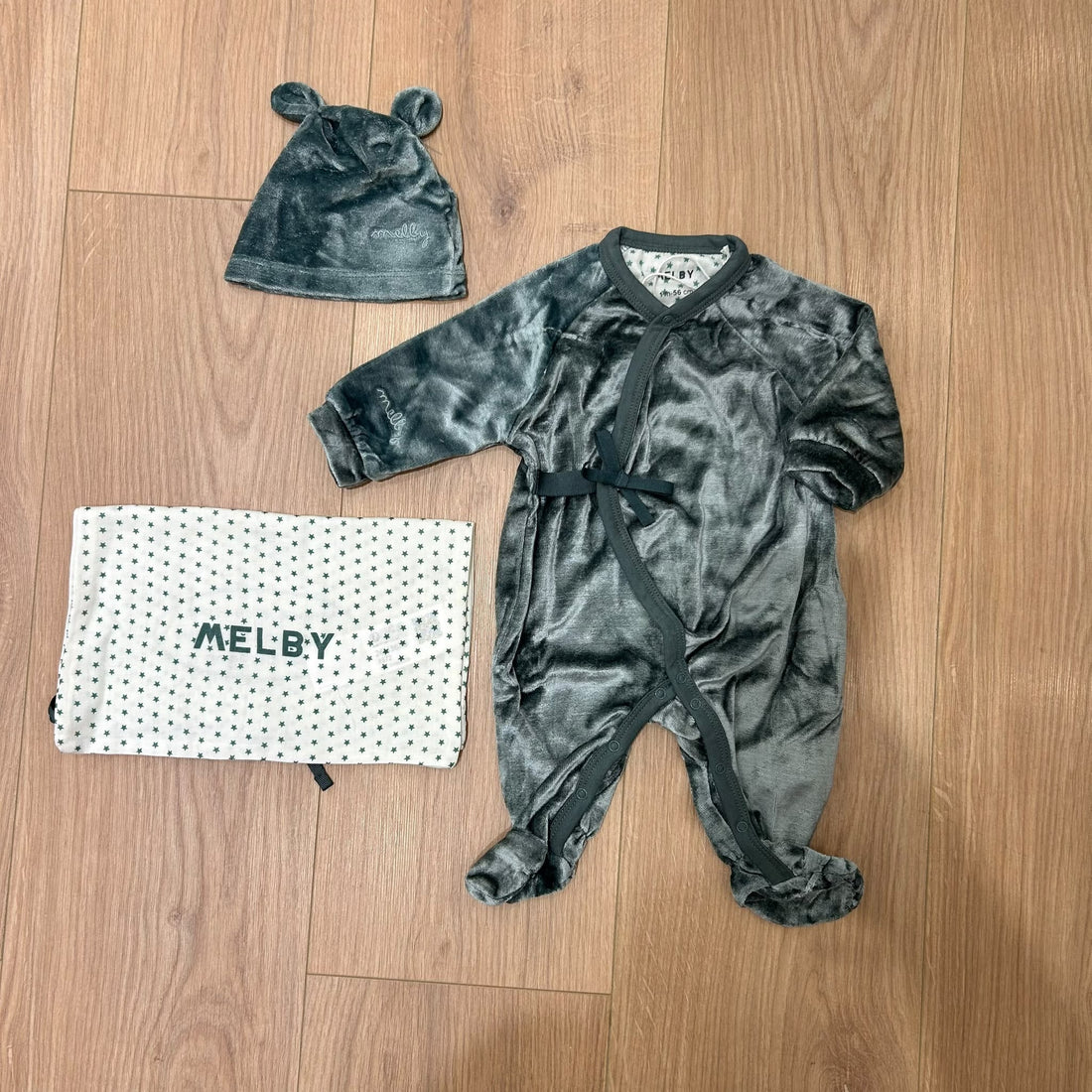 Melby tutina in bamboo con cappellino - Anima Kids