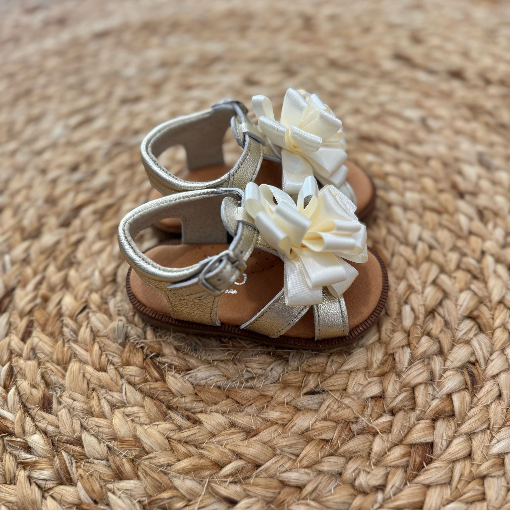 Panyno Sandalo in pelle con fiore - Anima Kids