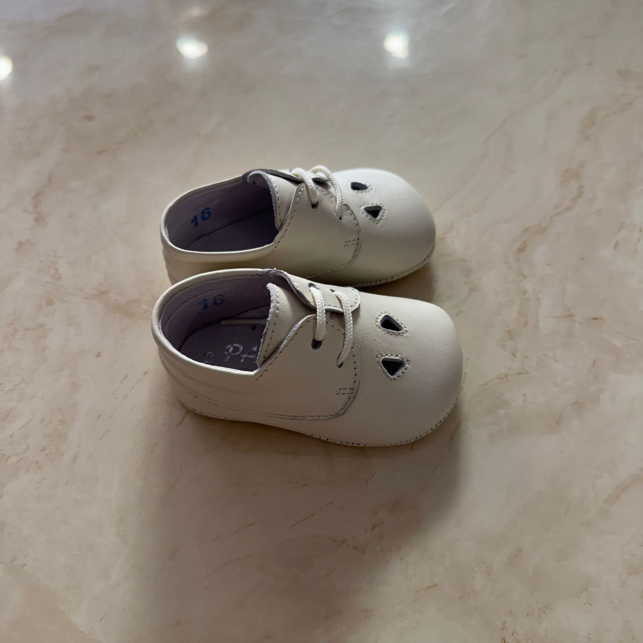 Panyno Scarpine da culla con occhielli - Anima Kids