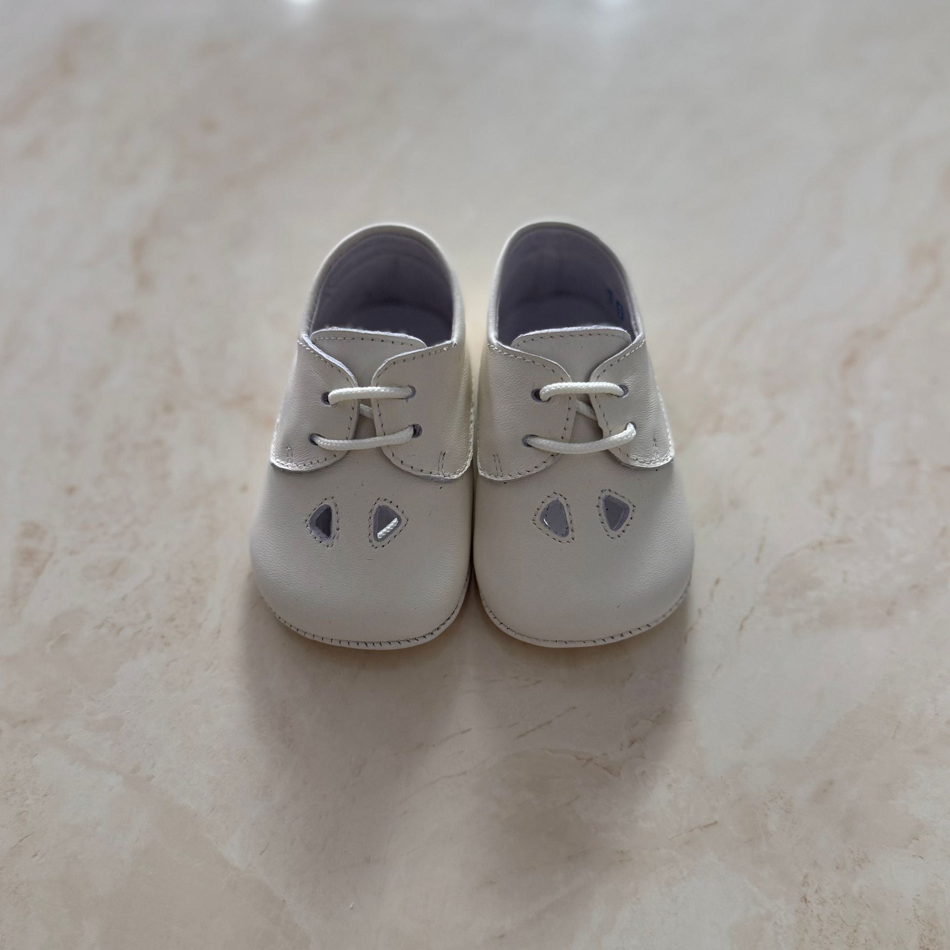 Panyno Scarpine da culla con occhielli - Anima Kids