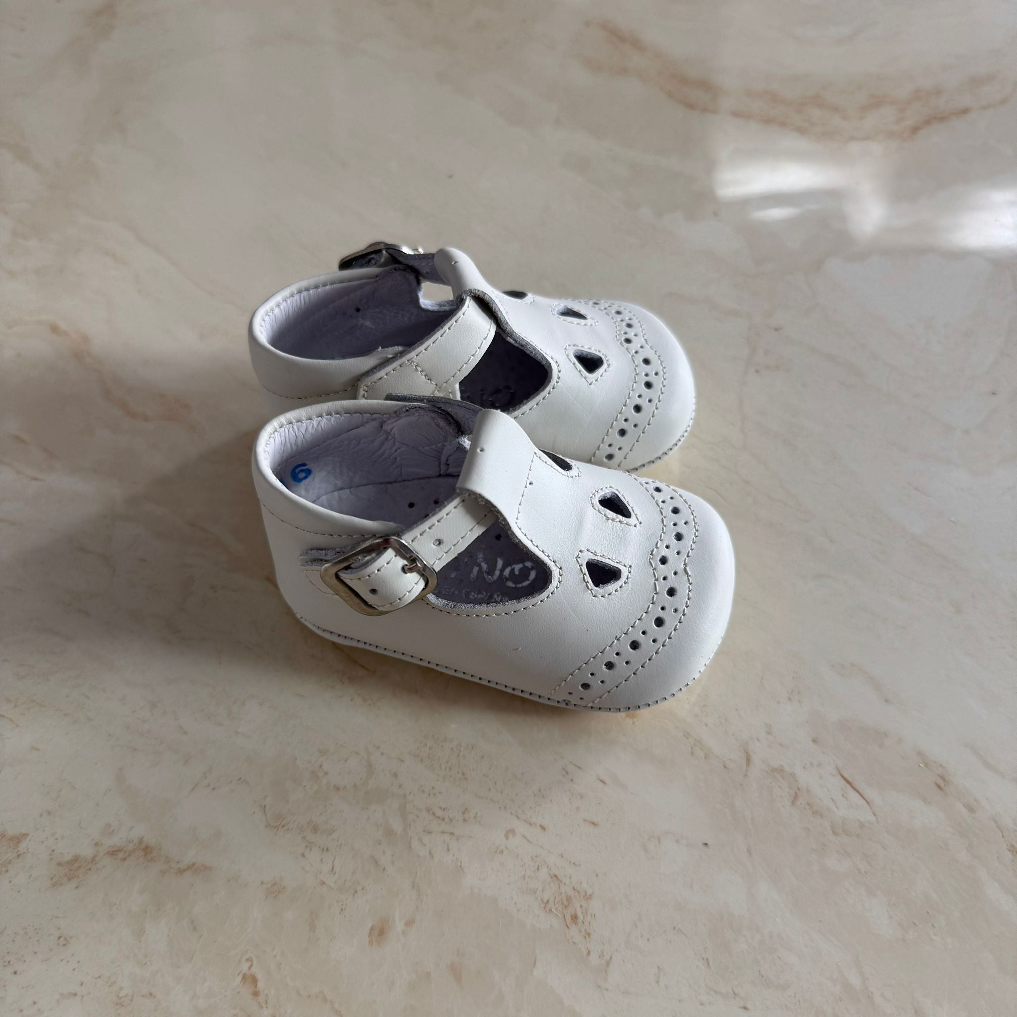 Panyno Scarpine da culla con occhielli - Anima Kids