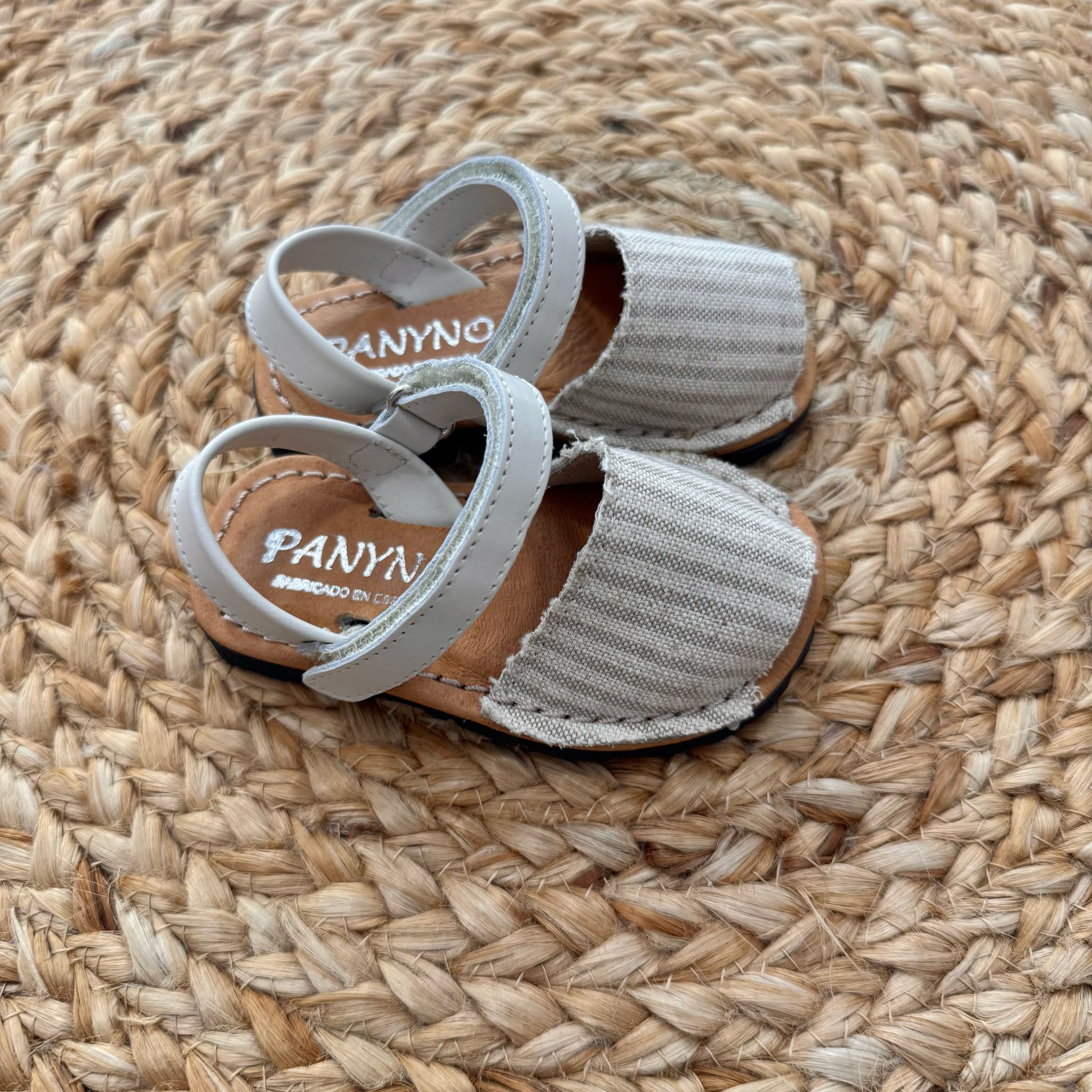 Panyno Minorchina in Lino