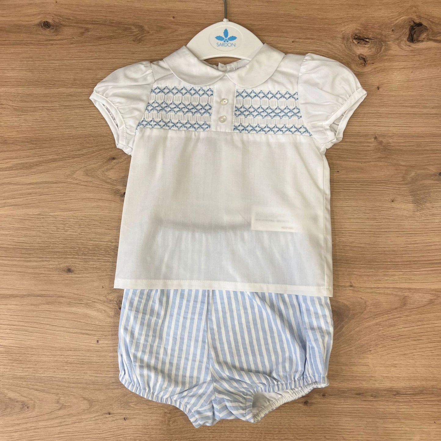 Sardon Striped outfit