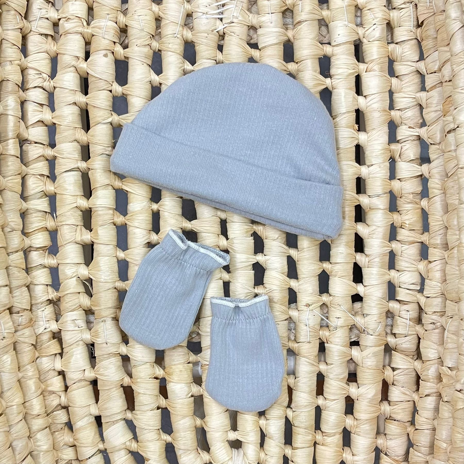 Squid Hat and Mittens Set