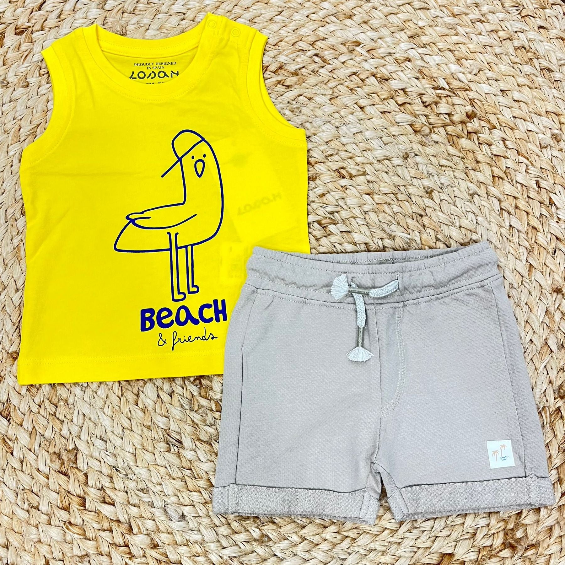 Losan Beach t-shirt and shorts