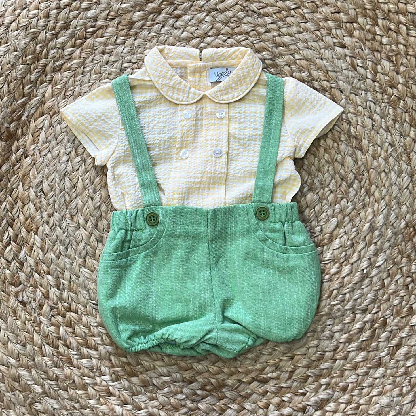 Yoedu Dungarees and shirt