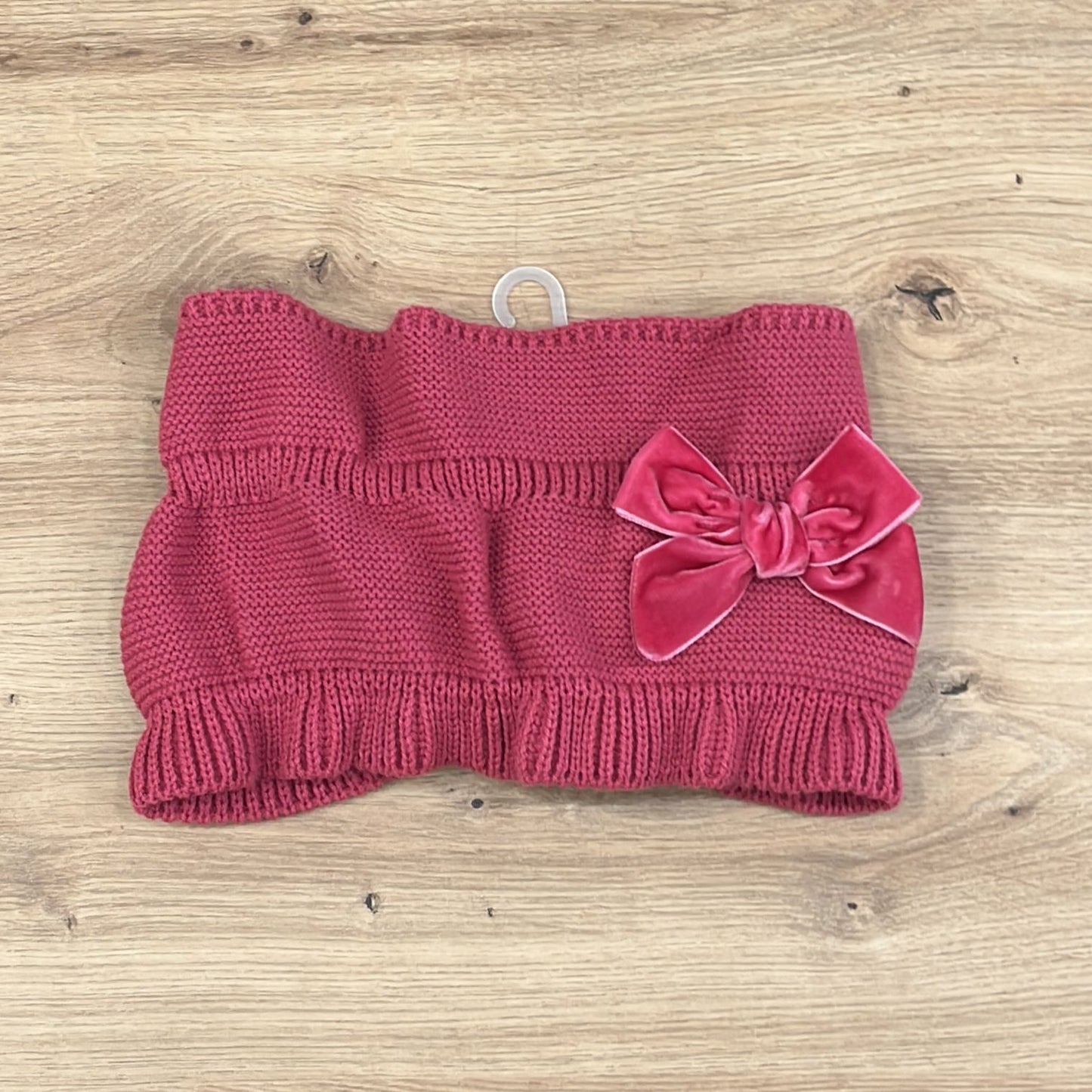 Condor Bow neck warmer in velvet