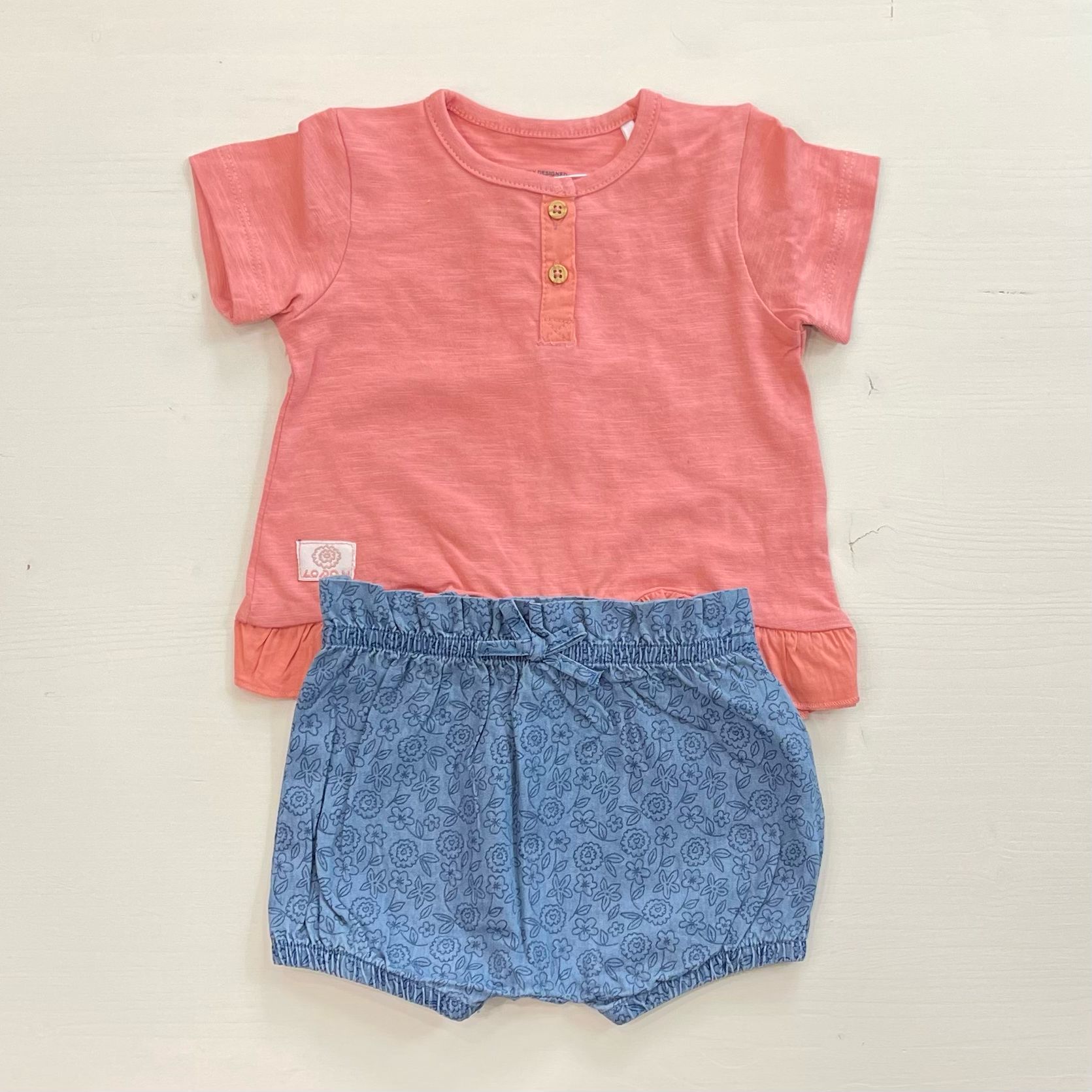 Losan T-shirt and flounced culottes