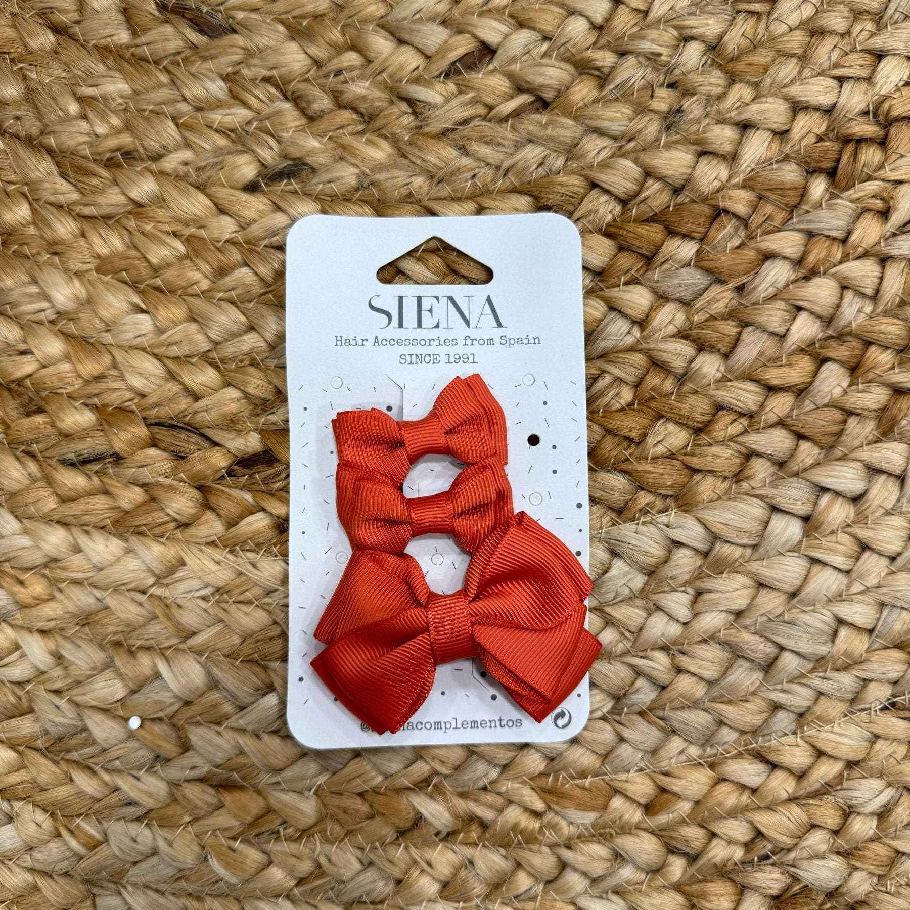 Siena Trio of bows With bow