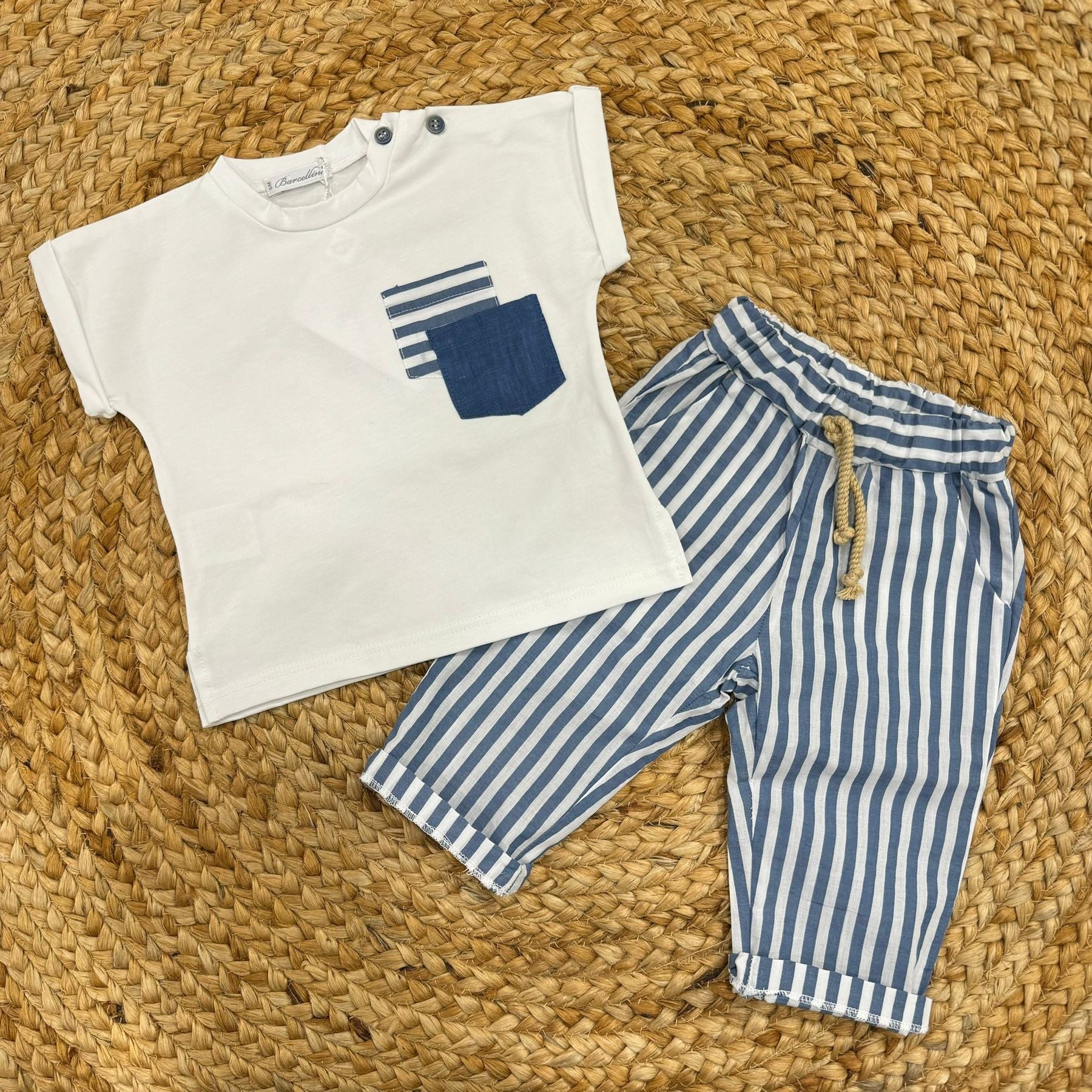 Barcellino T-shirt e pantalone A righe