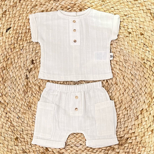 The Organic T-Shirt and culotte layette