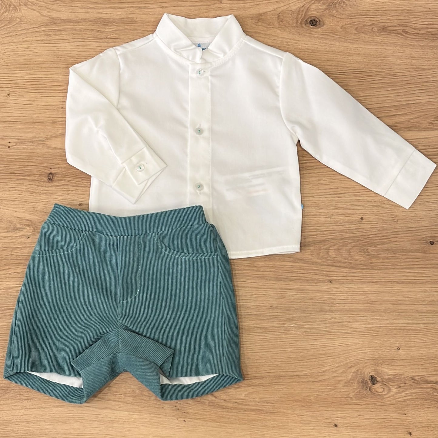 Sardon Shirt and ribbed Bermuda shorts