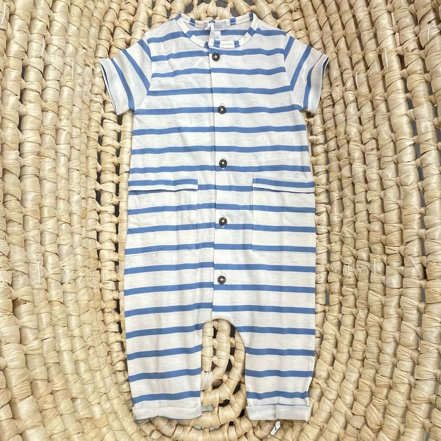 Nanàn Onesie with wooden buttons