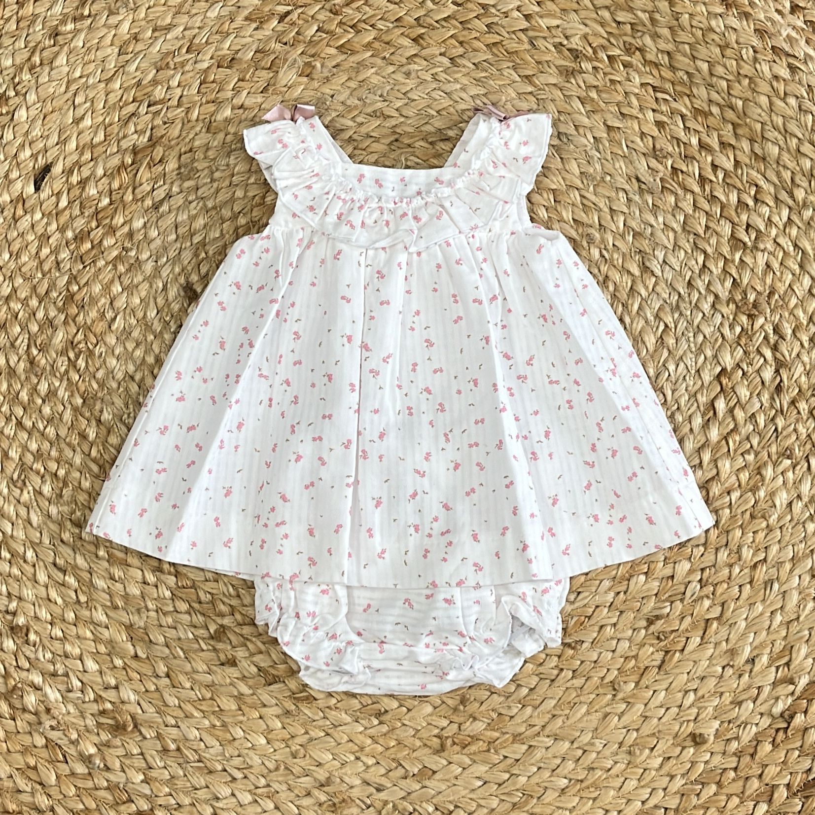 Carmen Taberner Floral blouse and culotte