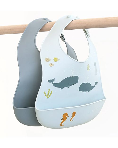 Buzz Whale Bibs Set